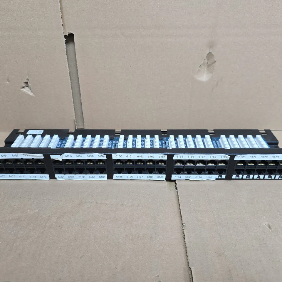 CONNECTIX 50-WAY VOICE PATCH PANEL
