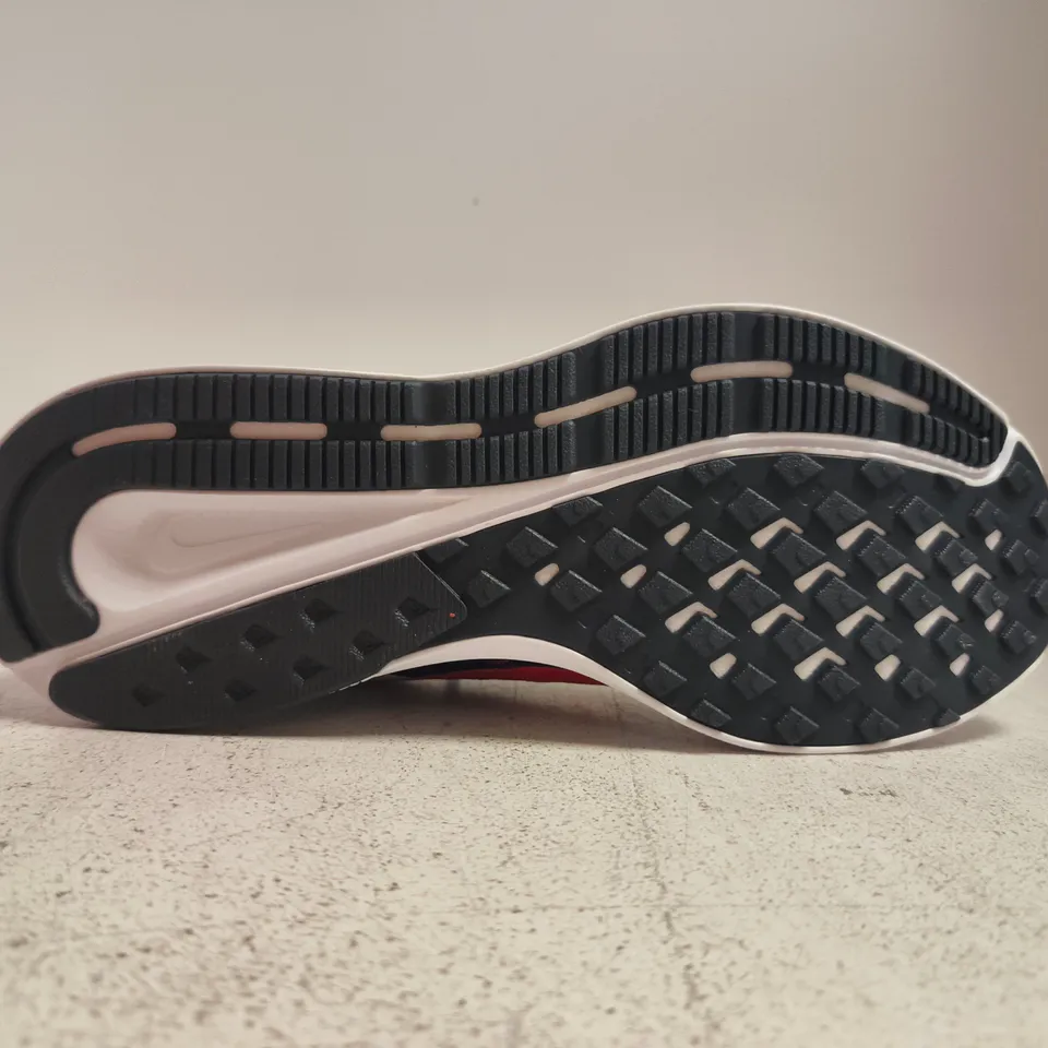 BOXED PAIR OF NIKE RUN SWIFT 2 TRAINERS IN PLATINUM/RED SIZE UK 10.5
