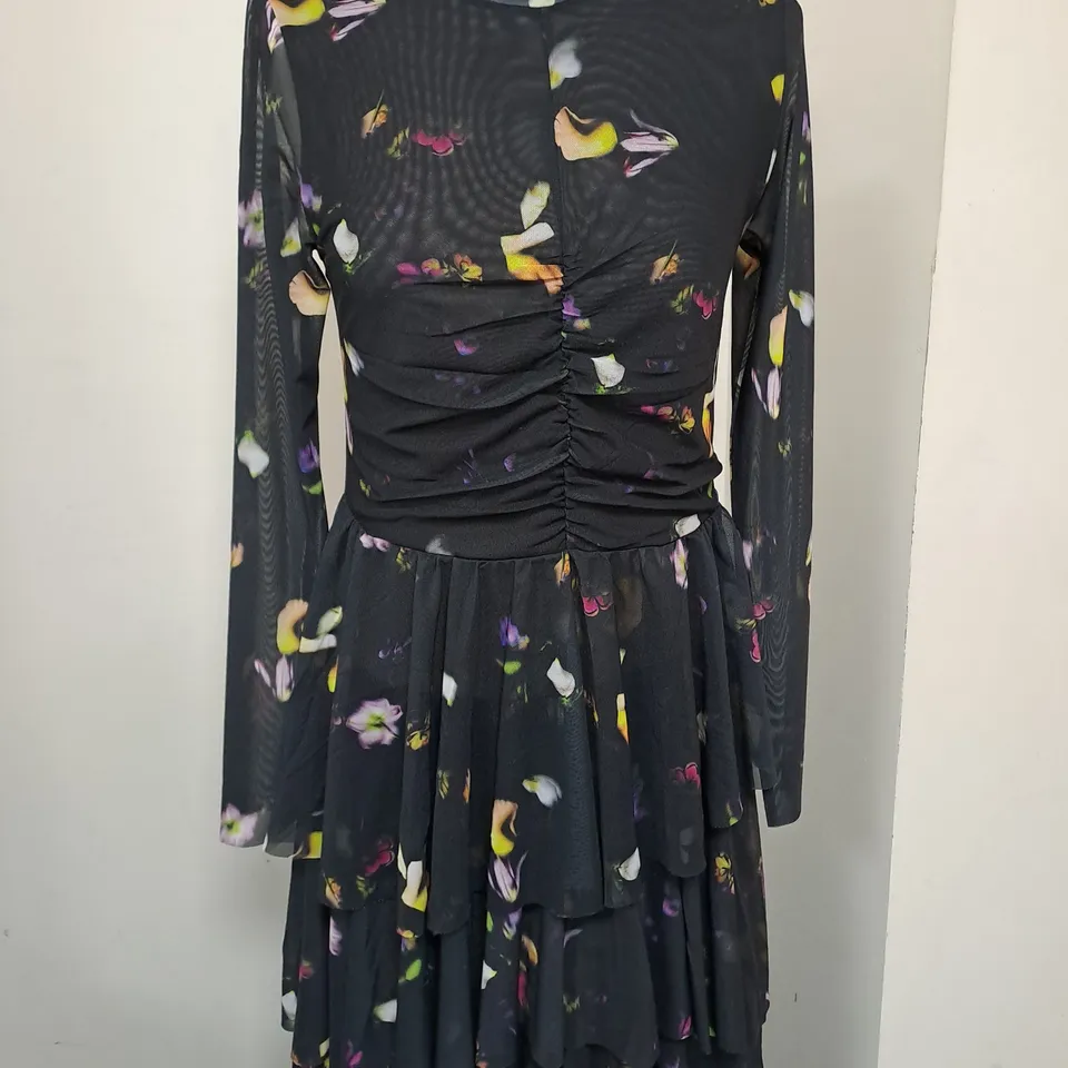 TED BAKER FITTED BODICE DRESS IN BLACK SIZE 3