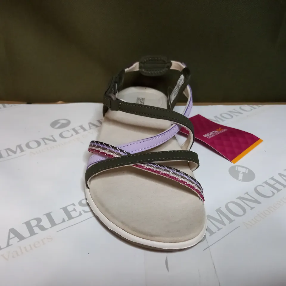 REGATTA LADY ROMA SANDALS SIZE 5