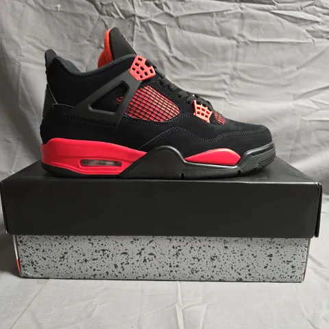 BOXED PAIR OF NIKE AIR JORDAN 4 RETRO SHOES IN BLACK/RED SIZE UK 9