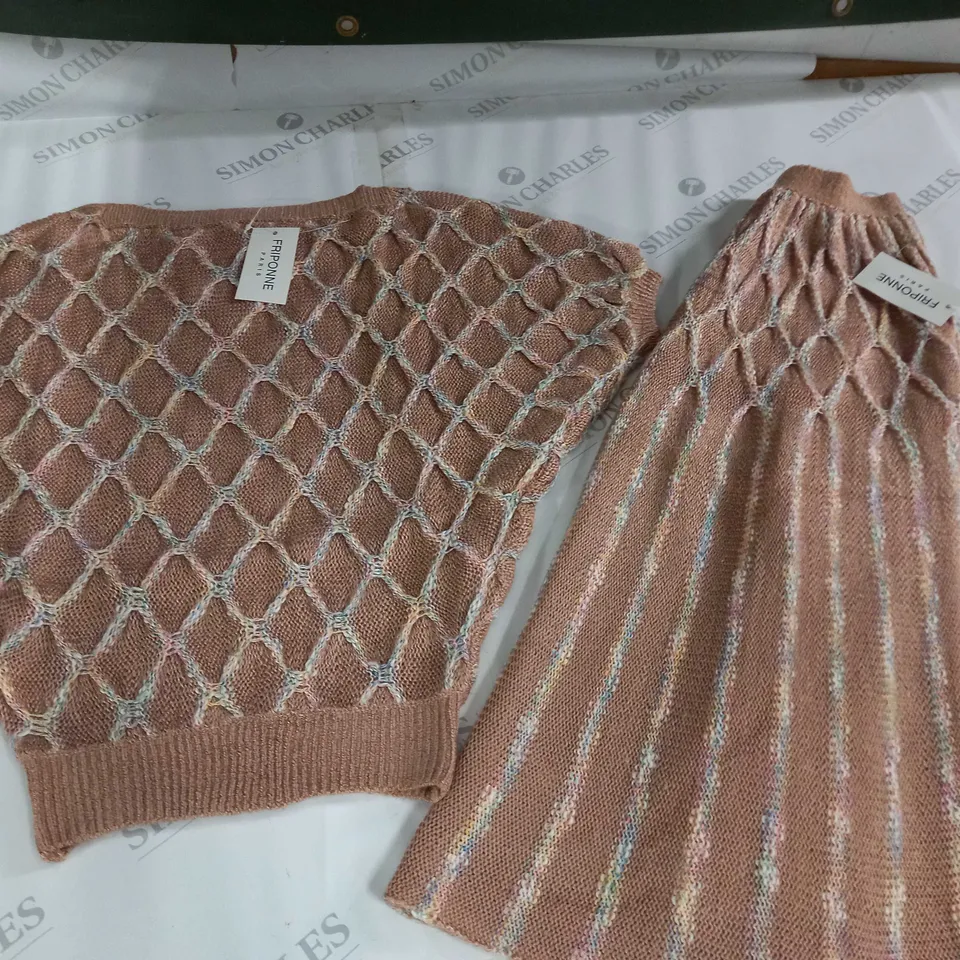FRIPONNE EMBELLISHED KNITTED TOP AND SKIRT SET IN PINK - MEDIUM
