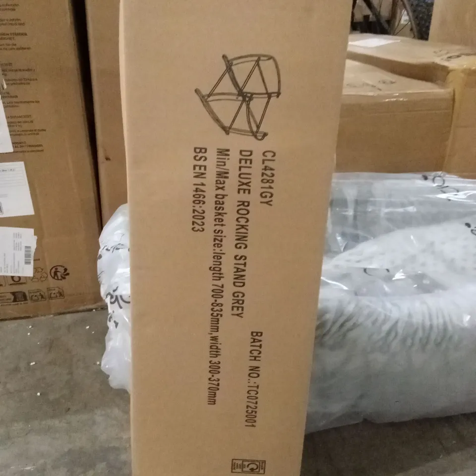 BOXED CLAIRE DE LUNE DELUXE MOSES BASKET AND ROCKING STAND