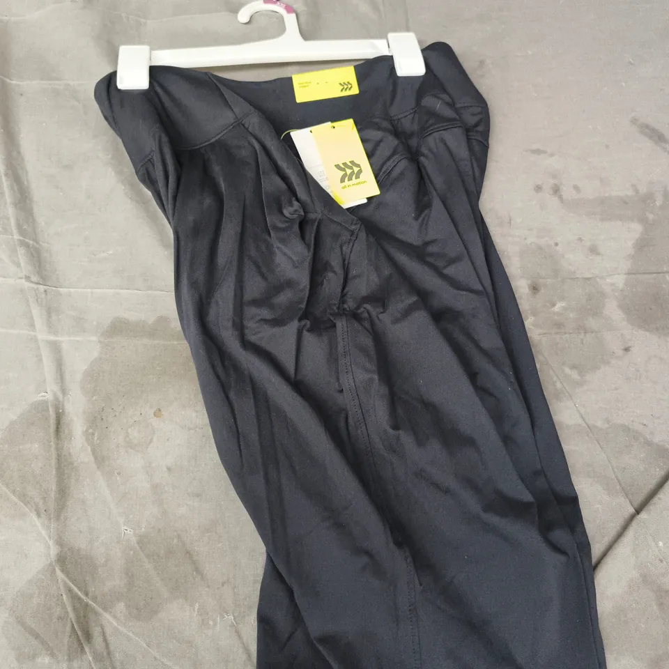 ALL IN MOTION SOFT KNIT MID-RISE JOGGER IN BLACK - XXL