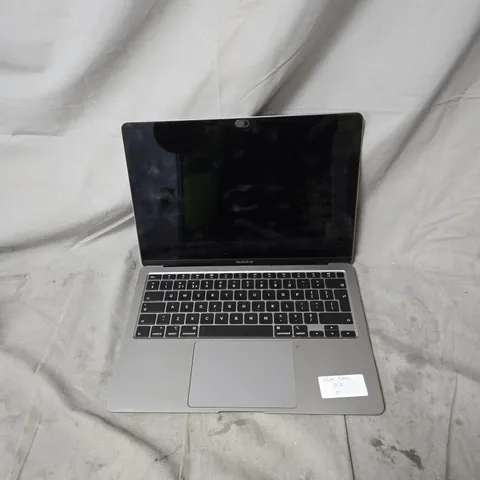 APPLE MACBOOK AIR 13-INCH SPACE GRAY