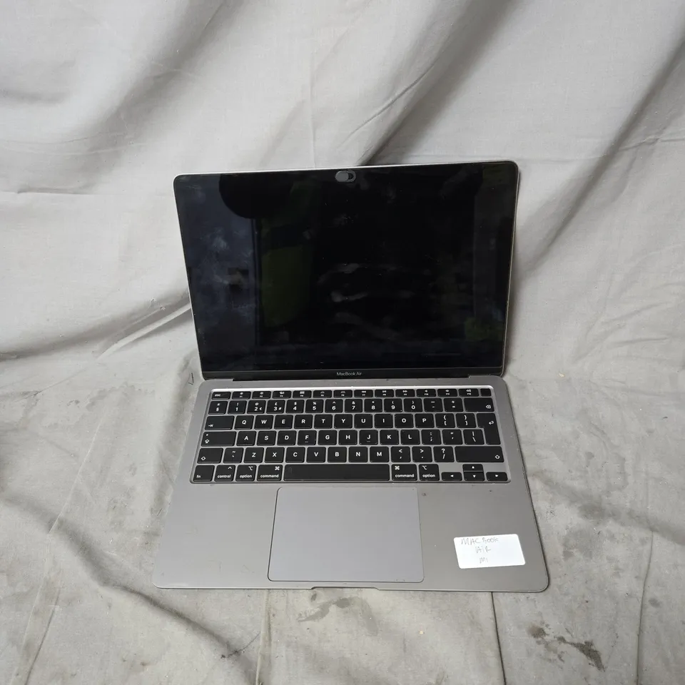APPLE MACBOOK AIR 13-INCH SPACE GRAY