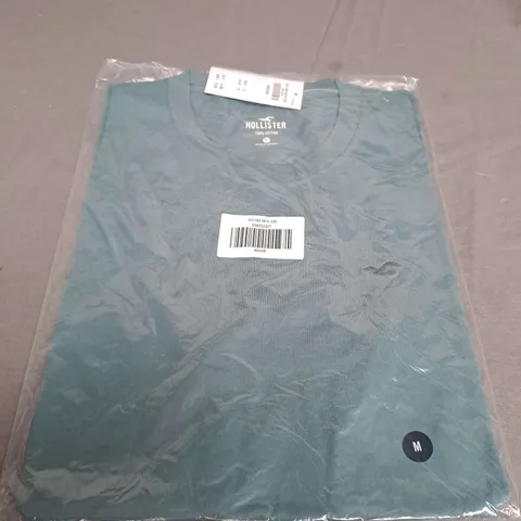 SEALED HOLLISTER TEAL T-SHIRT - MEDIUM