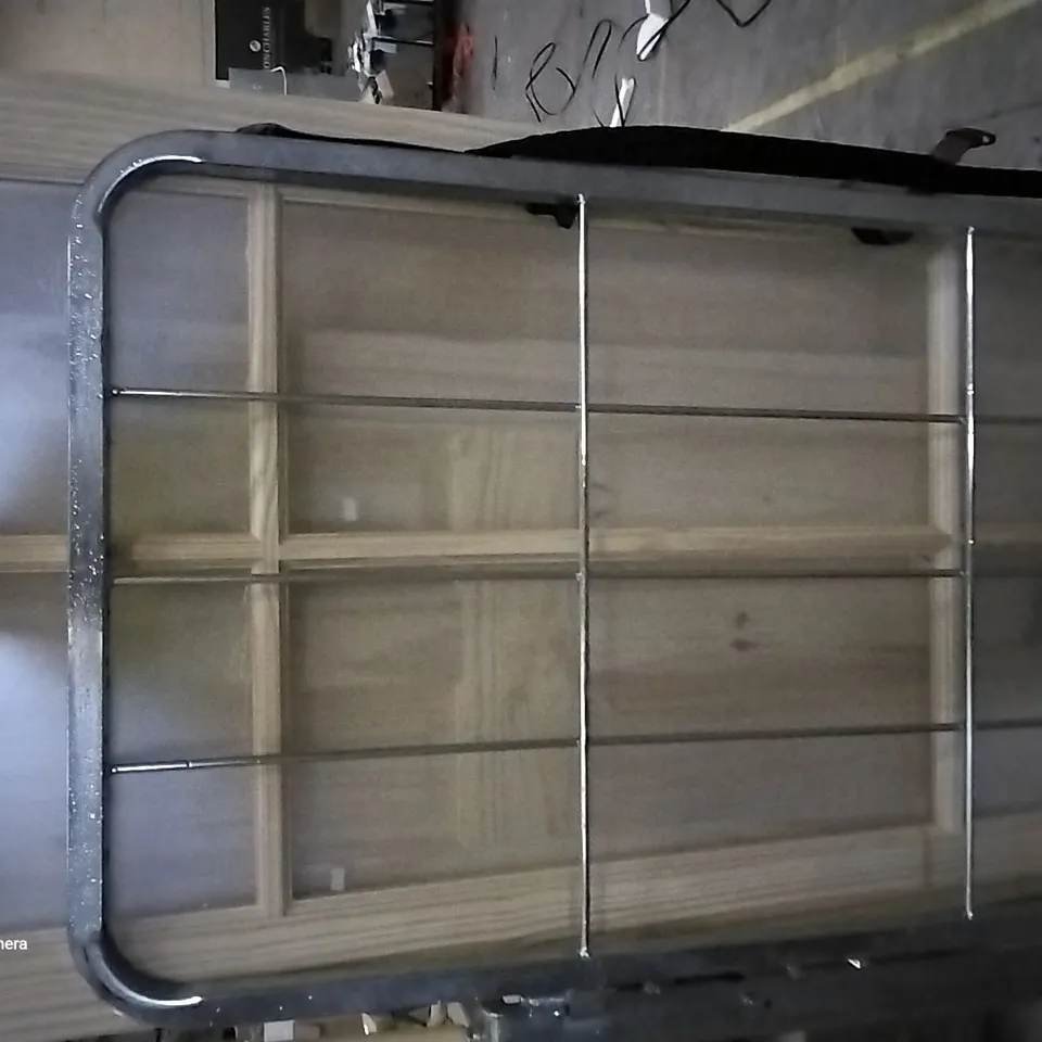 2 PANEL CLEAR PINE 16 LITE INTERNAL DOOR 