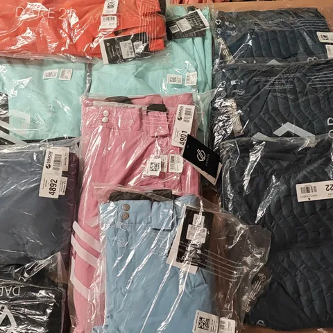 LOT OF 10 ASSORTED BRAND NEW DARE2BE ITEMS IN VARIOUS STYLES AND SIZES