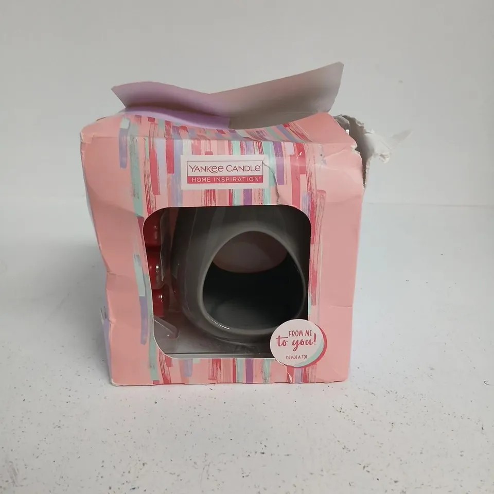 YANKEE CANDLE HOME INSPIRATION ITEM – PINK BOXED PACKAGING
