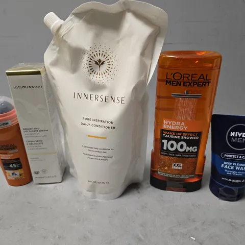 APPROXIMATELY 10 ASSORTED HEALTH & BEAUTY ITEMS TO INCLUDE - NIVEA FACE WASH , L'OREAL SHOWER GEL , L'OREAL THERMIC RESIST ROLL ON ETC
