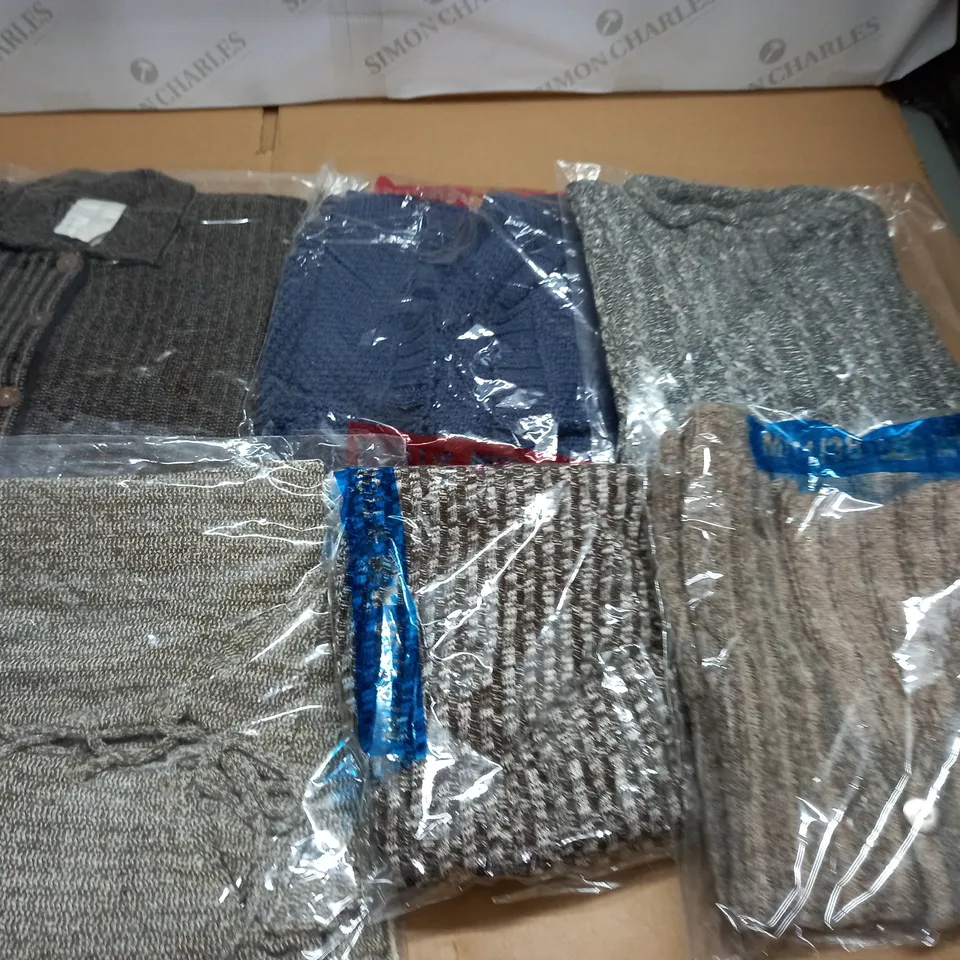 LARGE QUANTITY OF ASSORTED BAGGED CLOTHING ITEMS IN VARIOUS SIZES