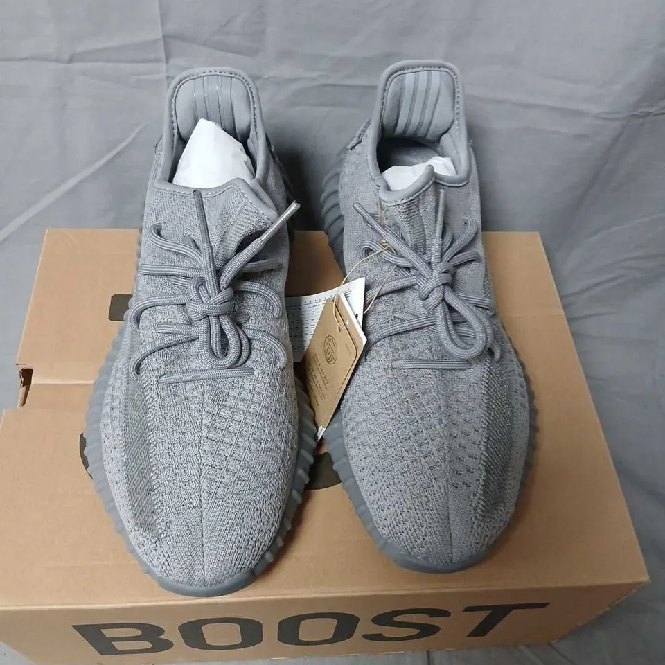 ADIDAS YEEZY BOOST 350 V2 GREY SNEAKERS – US 9 (MEN)