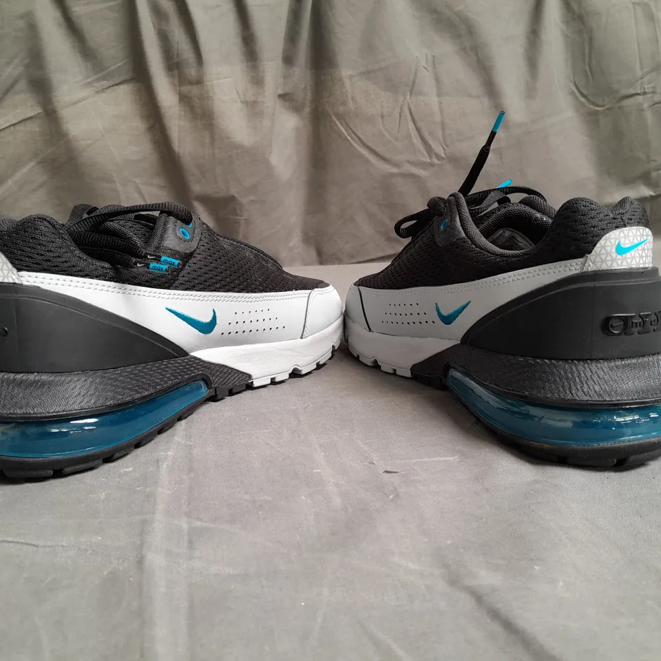 PAIR OF NIKE AIR TRAINERS SIZE UK7
