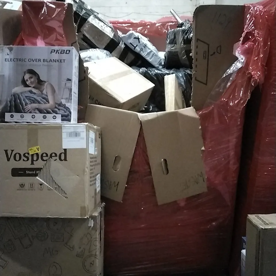 PALLET OF HOUSEHOLD ITEMS TO INCLUDE ELECTRIC OVER BLANKET, STAND MIXER, TENT, SUITCASE AND OTHER ASSORTED ITEMS...