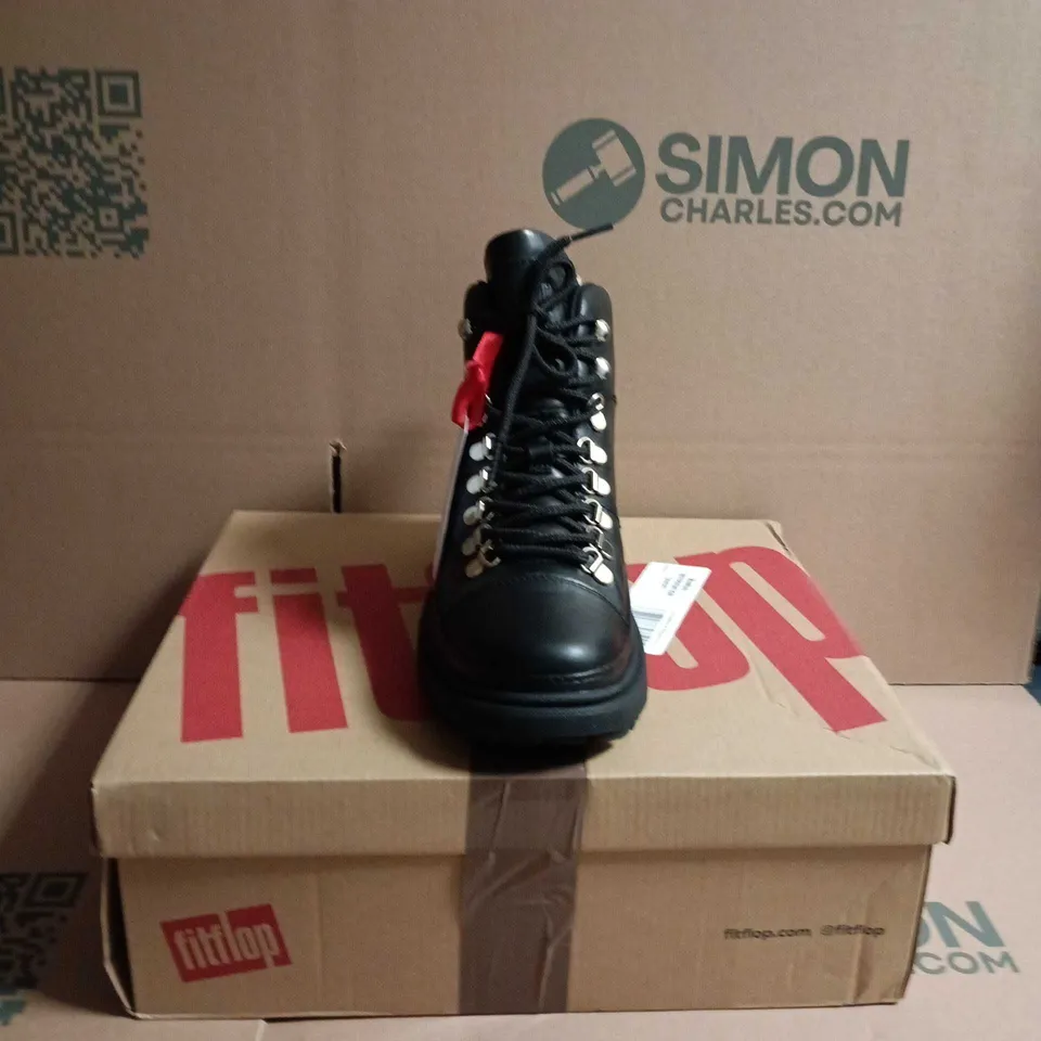 FITFLOP BLACK LEATHER HIKING BOOTS – WOMEN'S SIZE 5