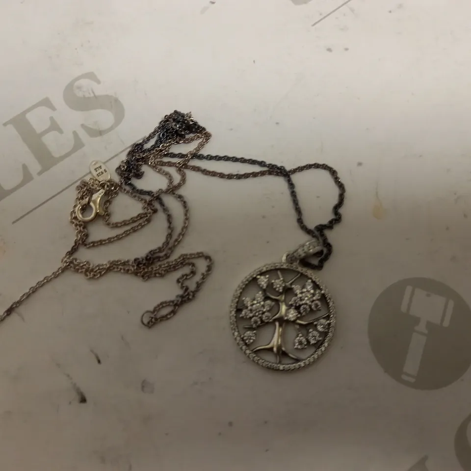 BOXED PANDORA SILVER FAMILY TREE SET TO INCLUDE NECKLACE, STUD EARRINGS AND BRACELET