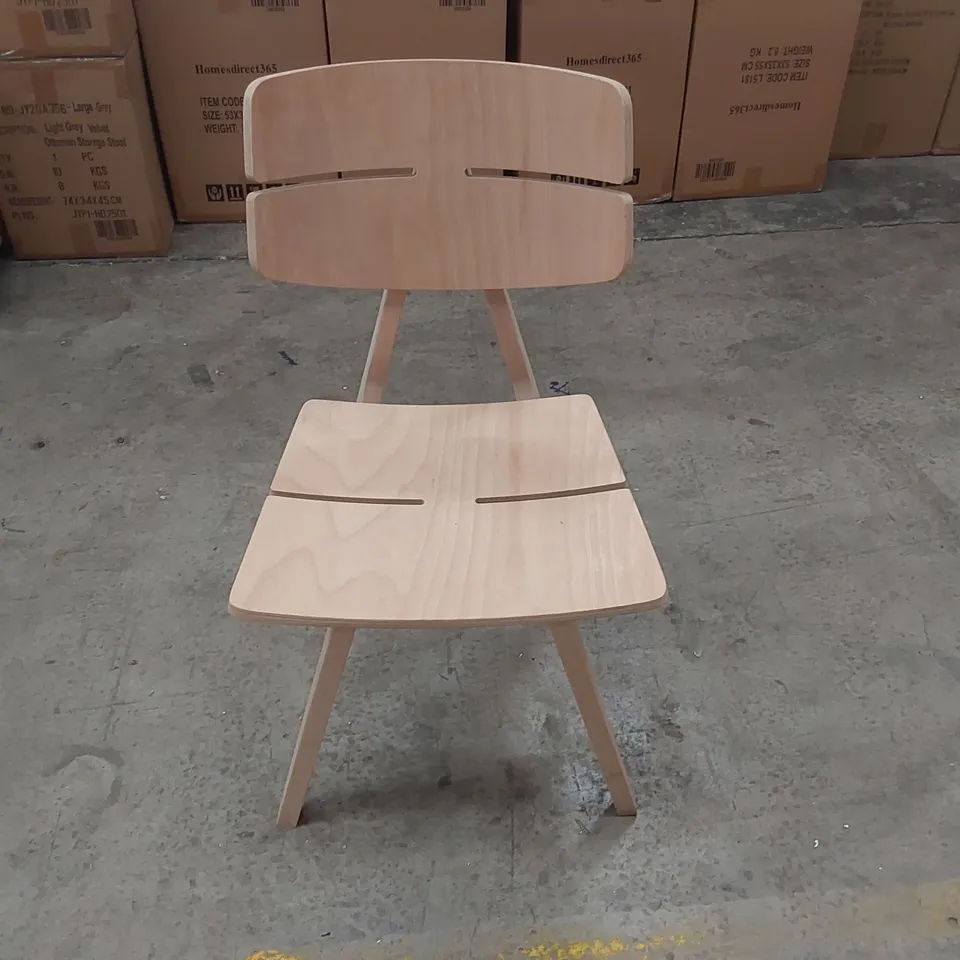 DESIGNER WOODEN DINING CHAIR 