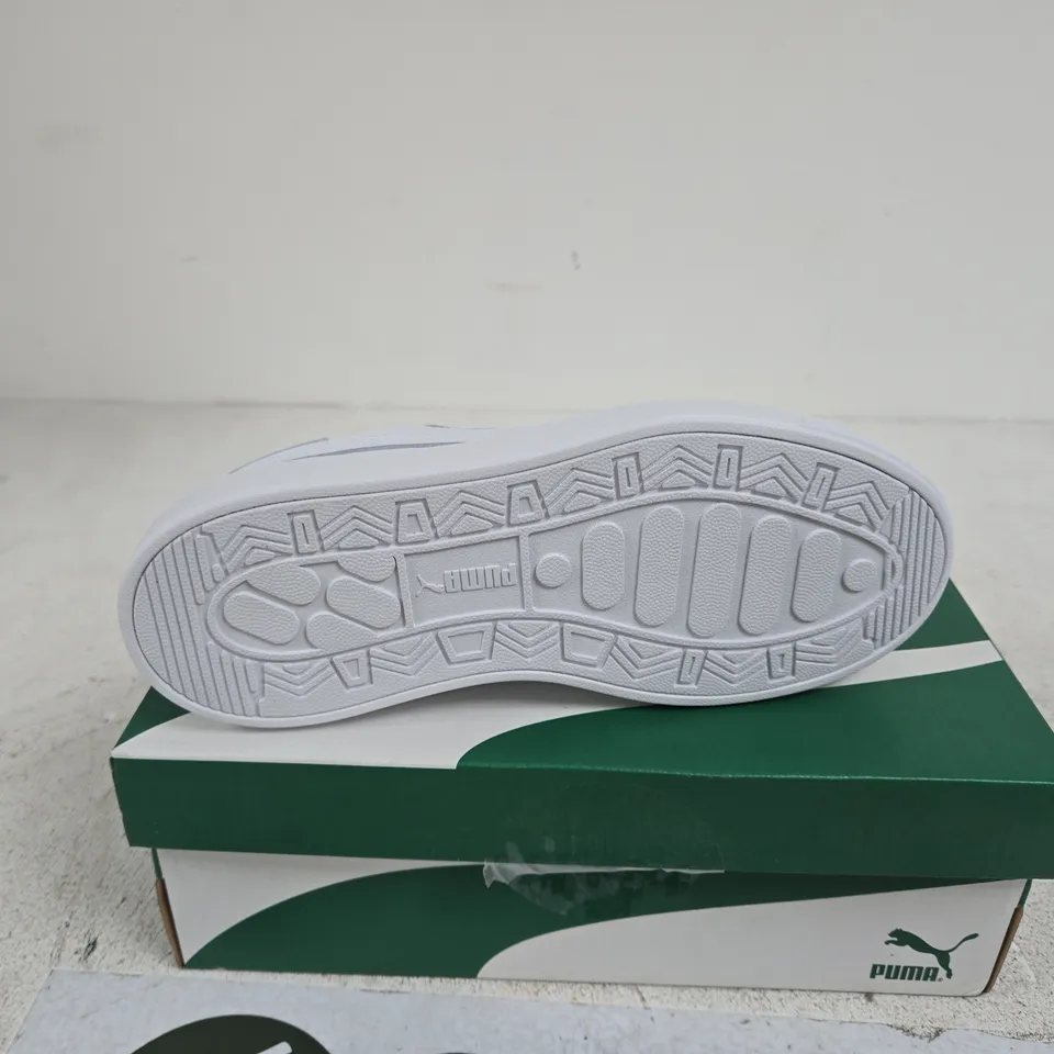 PUMA WHITE SNEAKERS UK 5 BOXED