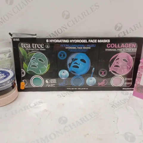 APPROXIMATELY 18 ASSORTED HEALTH AND BEAUTY ITEMS TO INCLUDE HYDRATING HYDROGEL FACE MASKS, YARDLEY EAU DE PARFUM, REUZEL FIBER POMADE, ETC