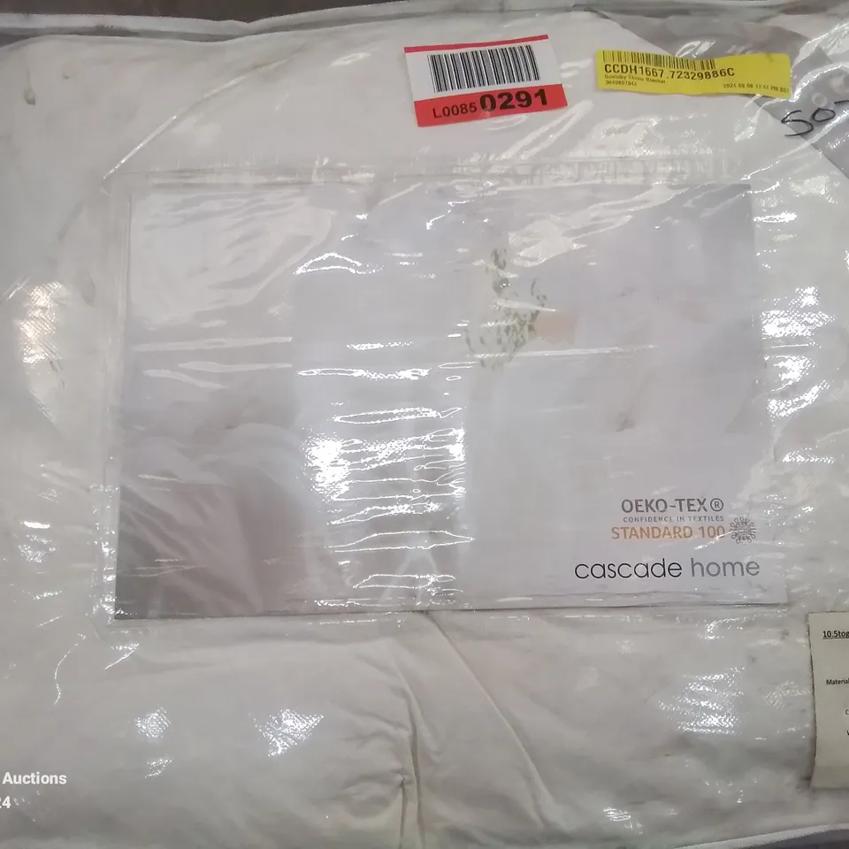 BAGGED QUALITY GOOLSBY THROW/BLANKET DOUBLE DUVET