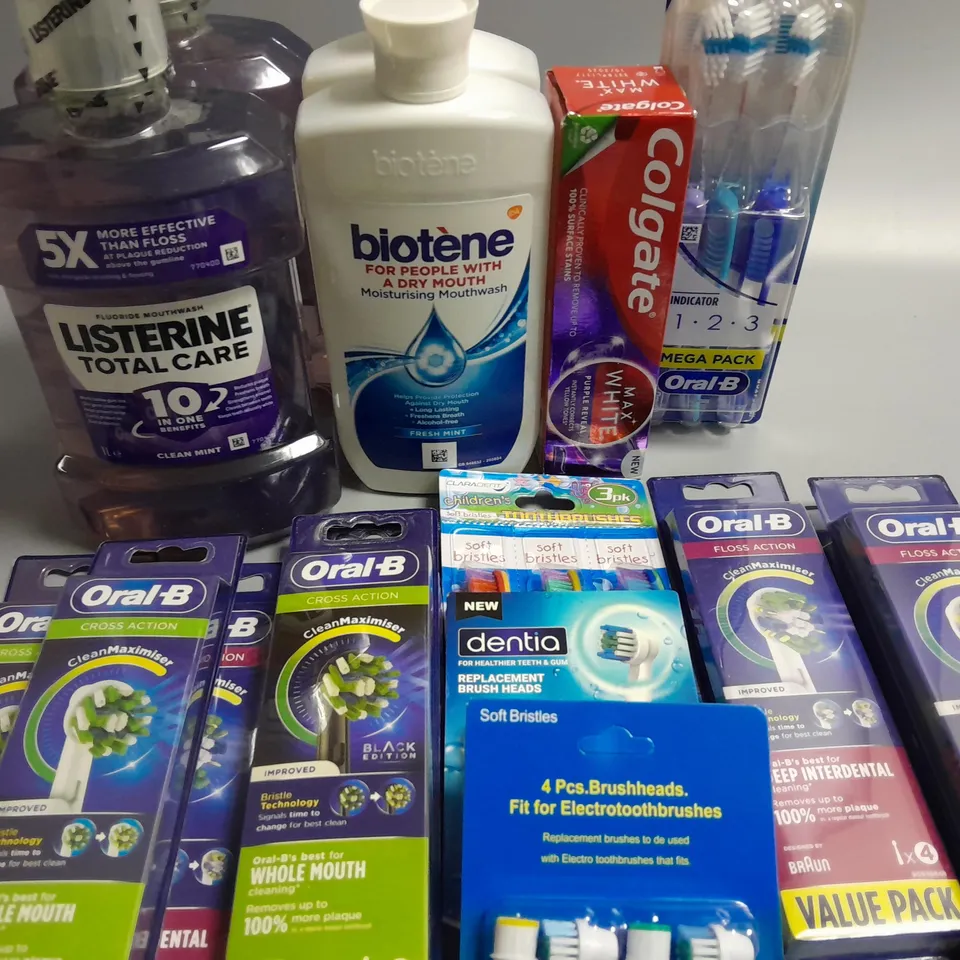 LOT OF APPROXIMATELY 17 ASSORTED HEALTH AND BEAUTY ITEMSTO INCLUDE ORAL-B BRISTELS AND MOUTHWASH