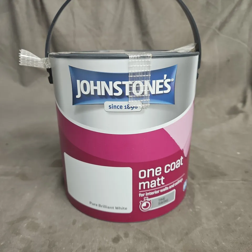 JOHNSTONES ONE COAT MATT PAINT 2.5L- BRILLIANT WHITE140/7705