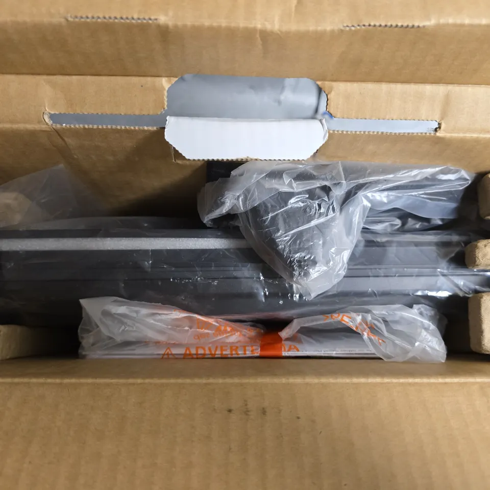 BOXED CANON CANOSCAN LIDE 400 COLOUR IMAGE SCANNER