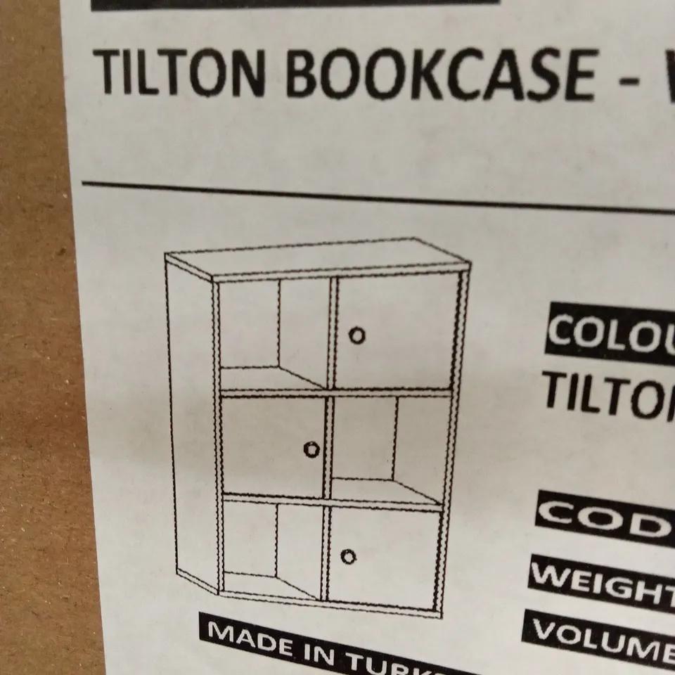 BOXED TILTON BOOKCASE (1 BOX)