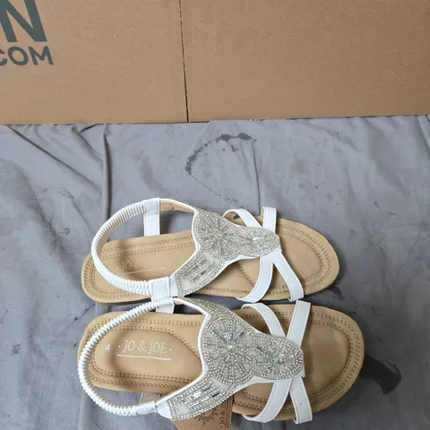 JO & JOE WHITE EMBELLISHED SANDALS – WOMEN'S, UK 4.