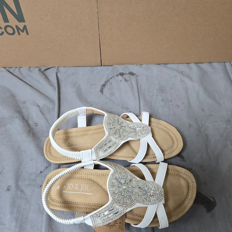 JO & JOE WHITE EMBELLISHED SANDALS – WOMEN'S, UK 4.