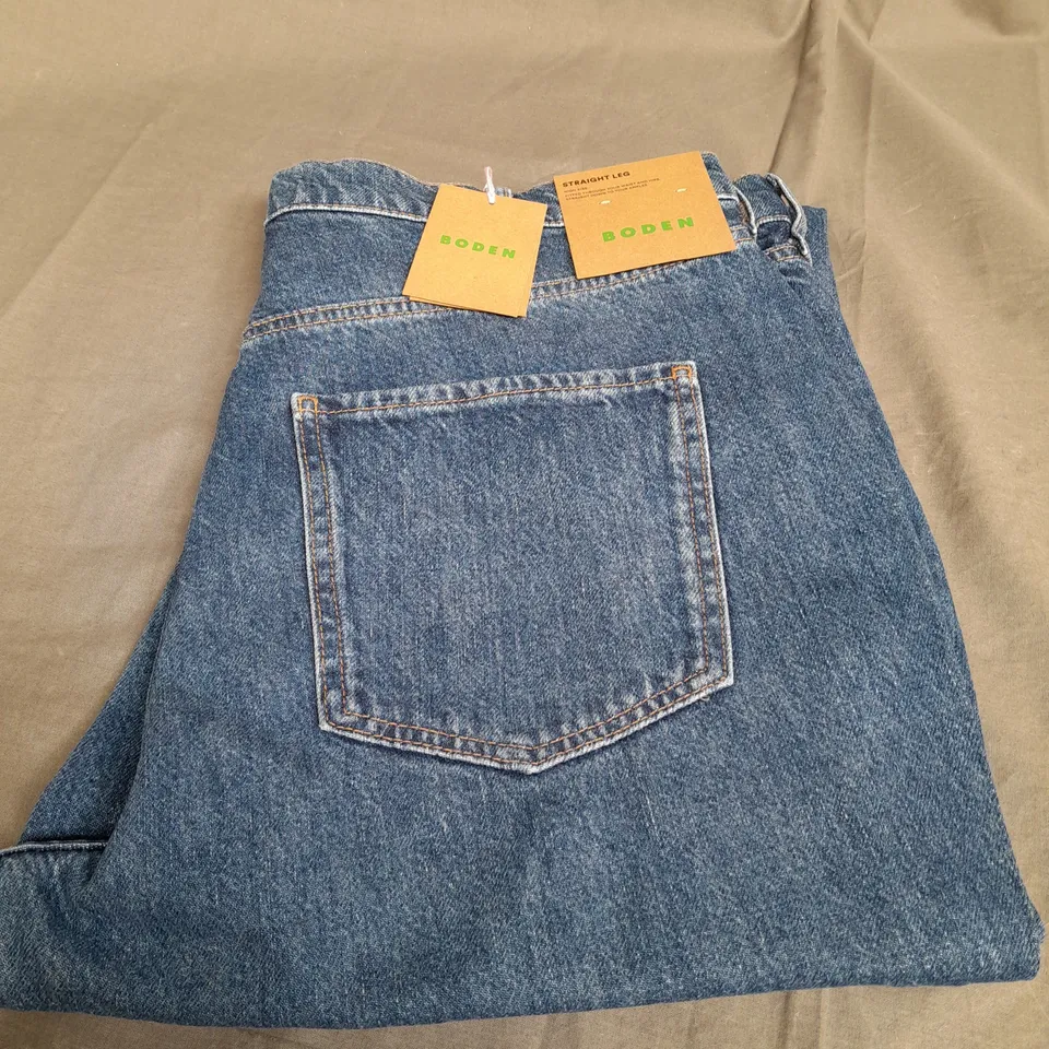 BODEN STAIGHT LEG DENIM HIGH RISE JEANS - W32 L