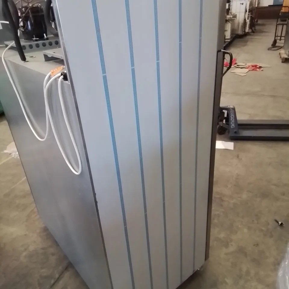 WILLIAMS 2 DOOR STAINLESS STEEL FISH/MEAT UPRIGHT COMMERCIAL FRIDGE