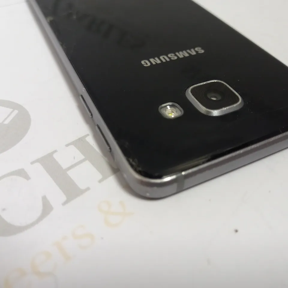 SAMSUNG GALAXY A3 