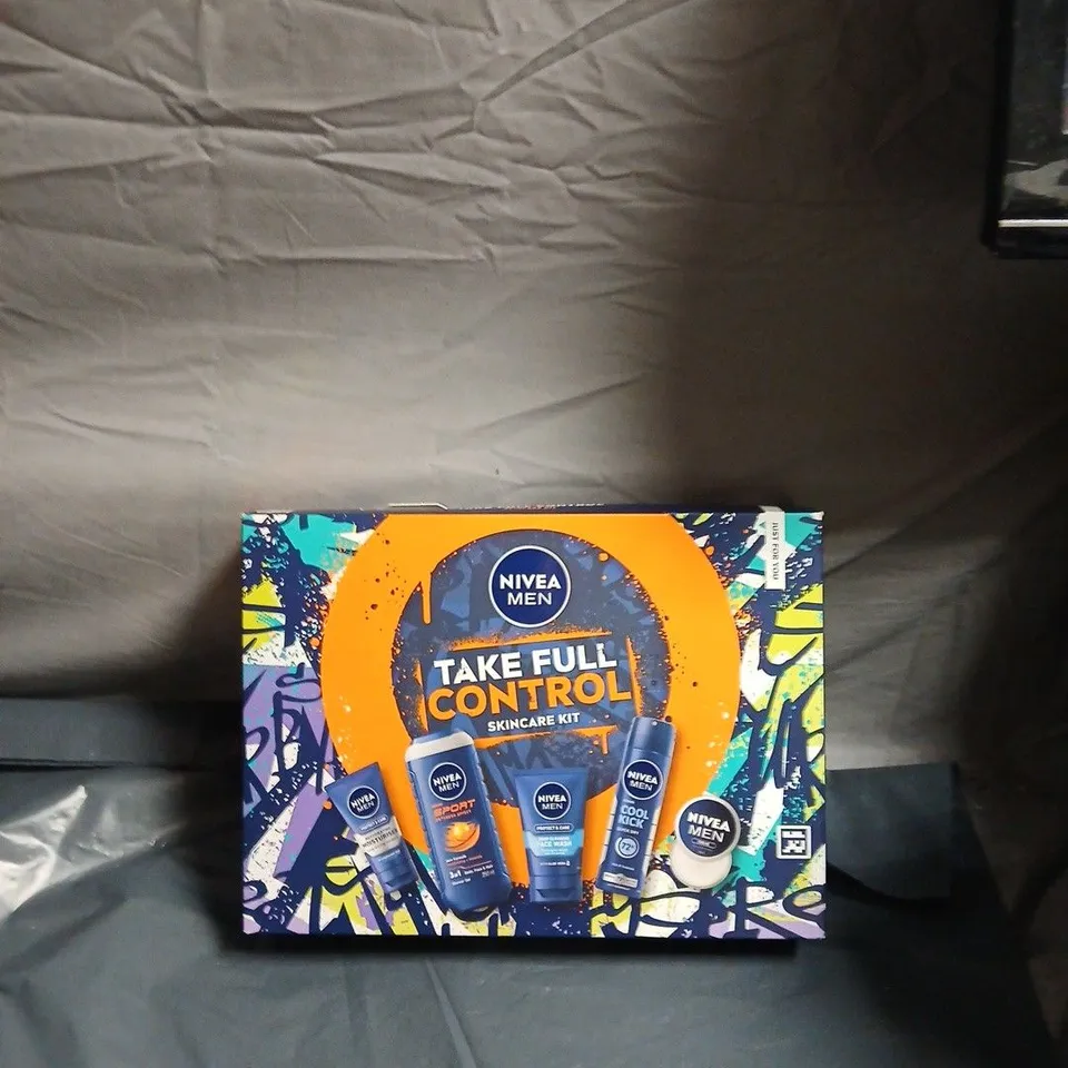 NIVEA MEN TAKE FULL CONTROL SKINCARE KIT (BOXED)