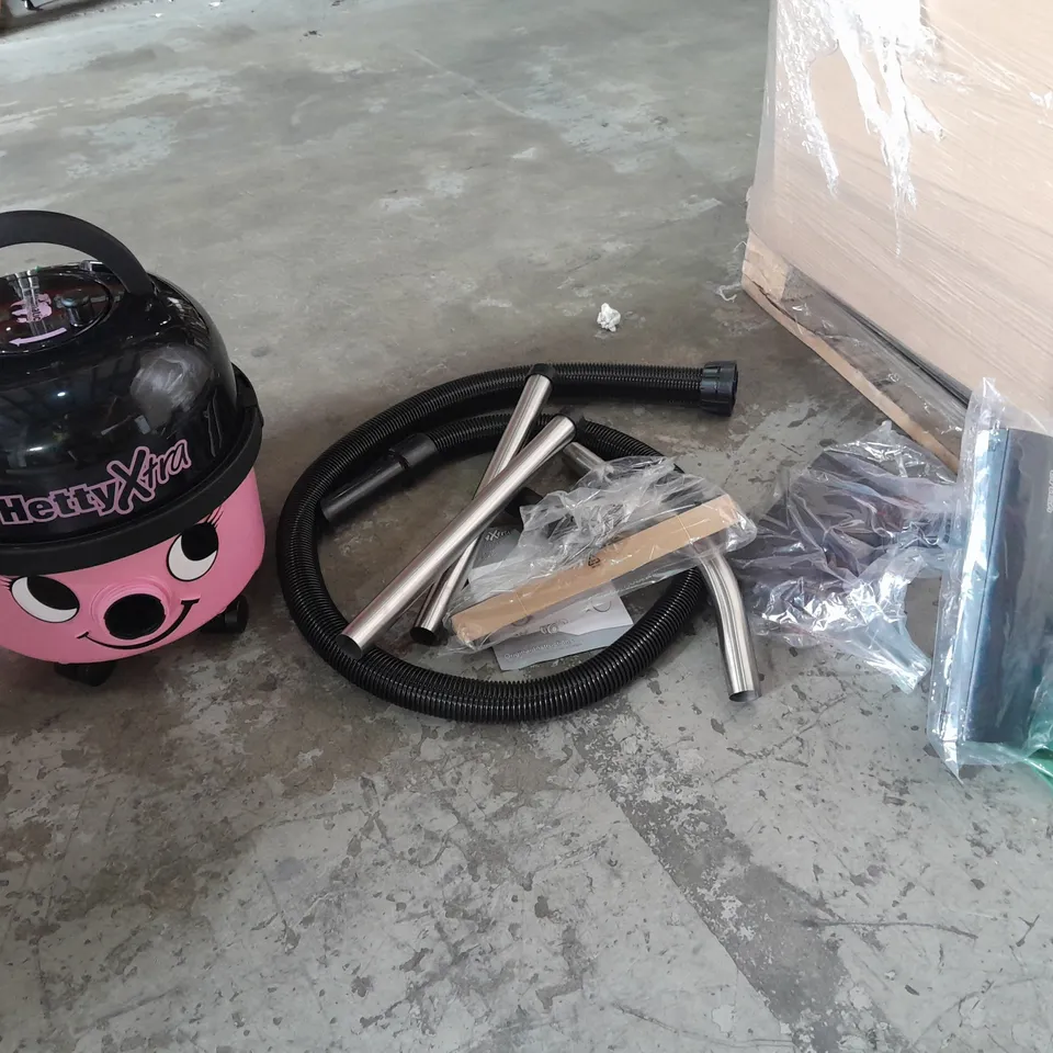 NUMATIC INTERNATIONAL HETTY EXTRA VACCUM CLEANER - PINK