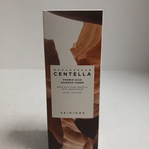 SKIN1004 MADAGASCAR CENTELLA PROBIO-CICA ESSENCE TONER β 210 ML