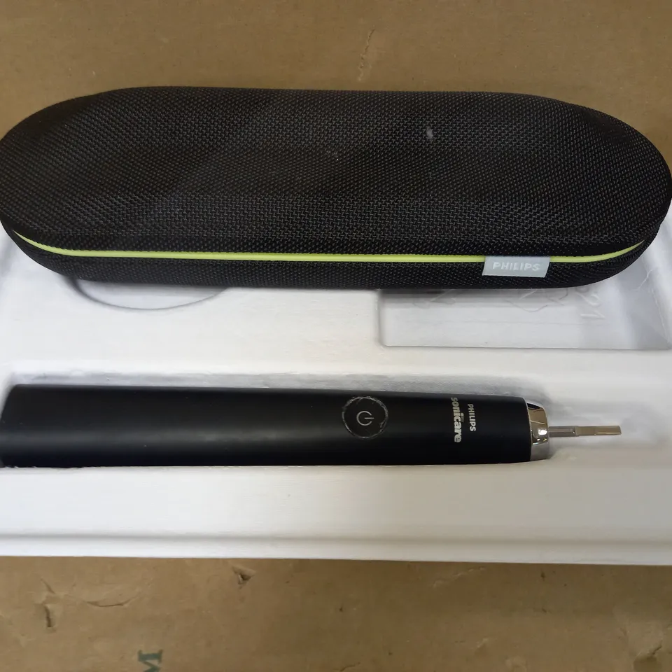 PHILIPS SONICARE DIAMONDCLEAN ELECTRIC TOOTHBRUSH