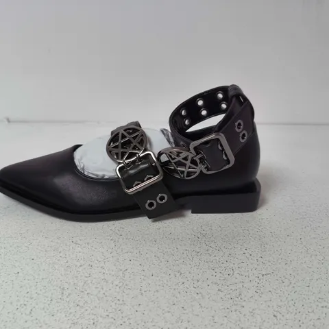 BOXED KILLSTAR PENTANOCTIS PUMPS IN BLACK - UK 3
