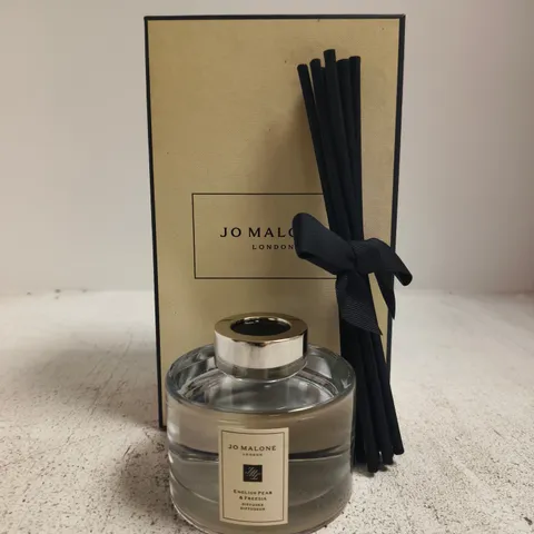 JO MALONE LONDON ENGLISH PEAR & FREESIA REED DIFFUSER