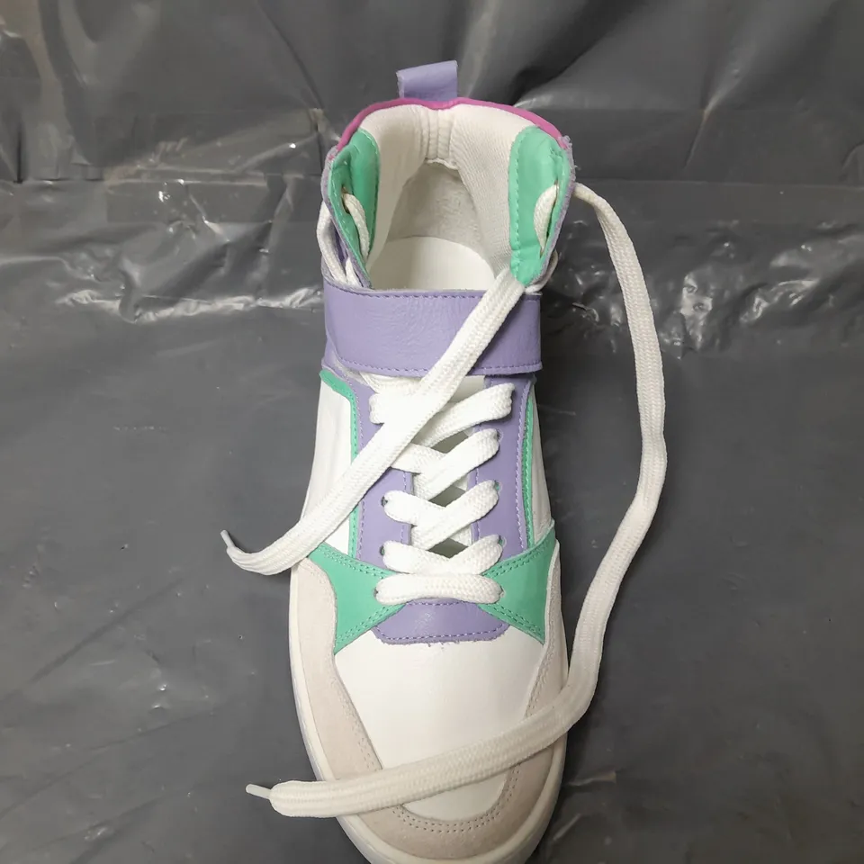 ADESSO ADALEE TRAINERS IN WHITE - SIZE 36