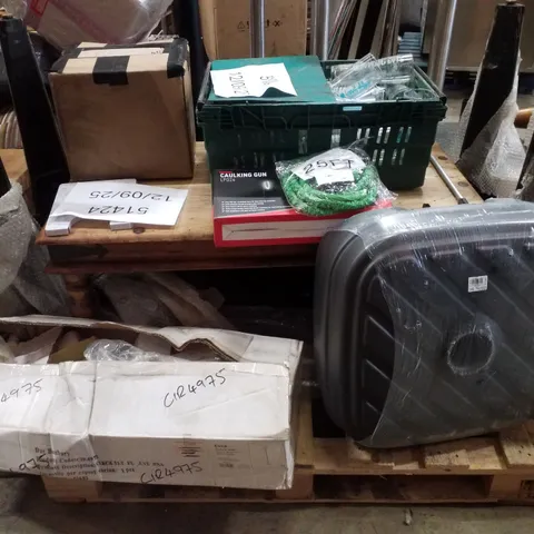 PALLET CONTAINING ASSORTED PRODUCTS INCLUDING COFFEE TABLES, GLASSES & CAULKING GUN
