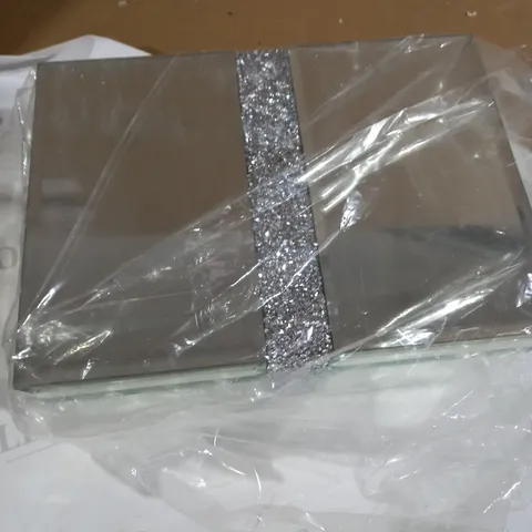 JM BY JULIEN MACDONALD CRYSTAL TRINKET BOX - SILVER
