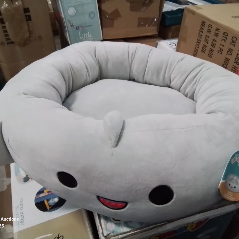 BOXED SQUISHMELLOWS PET BED