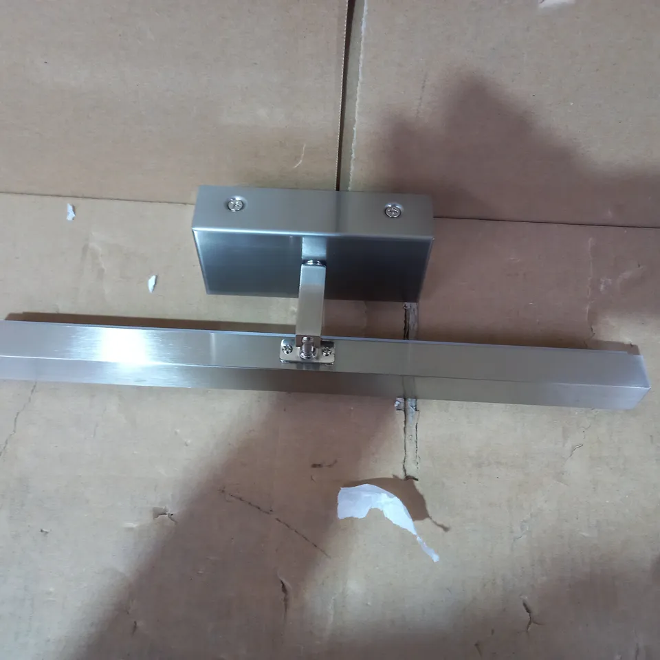 BOXED CONTEMPORARY INTEGRATED LED PICTURE LIGHT