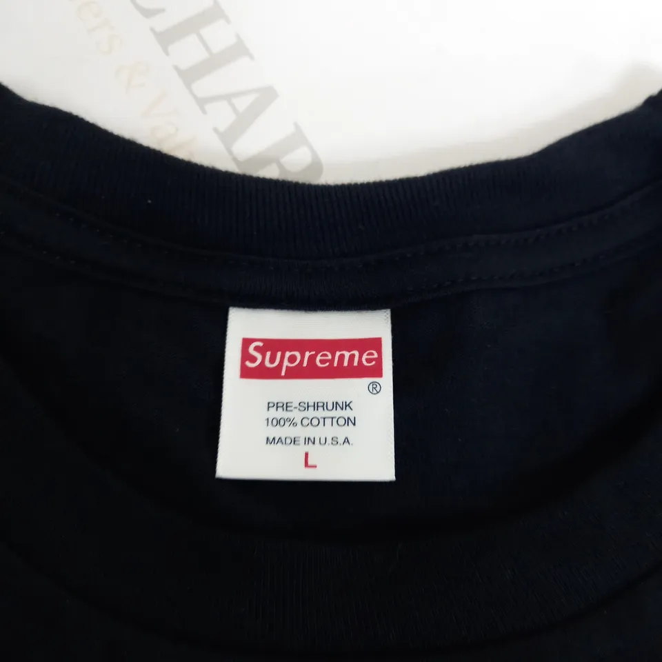 SUPREME BLACK LOGO TSHIRT-LARGE