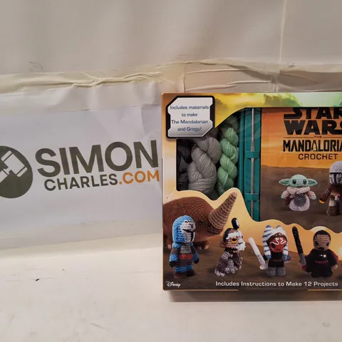 STAR WARS THE MANDALORIAN CROCHET KIT - BOXED WITH YARN & PATTERNS FOR 12 CHARACTERS