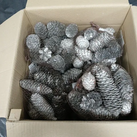 APPROXIMATELY 5 PACKS OF DECORATIVE PINE CONES 