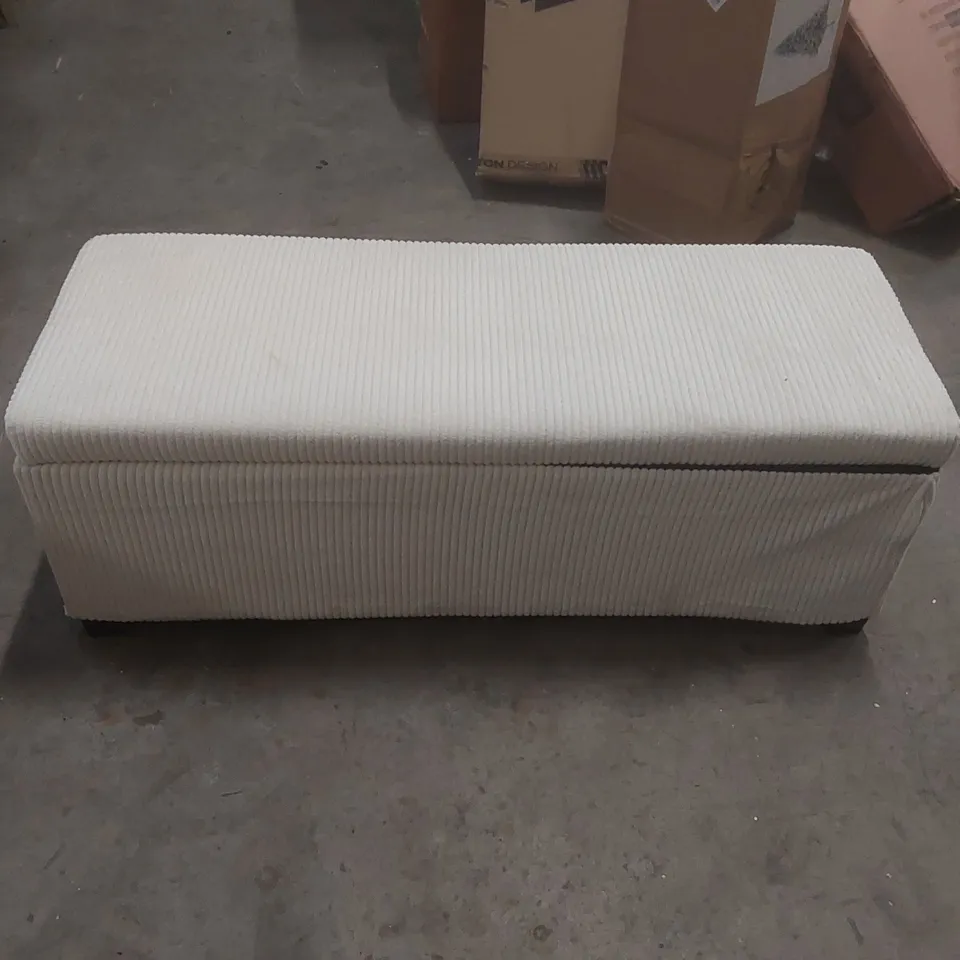 HOMCOM CORDUROY STORAGE CHEST BOX WITH WOODEN LEGS - BEIGE