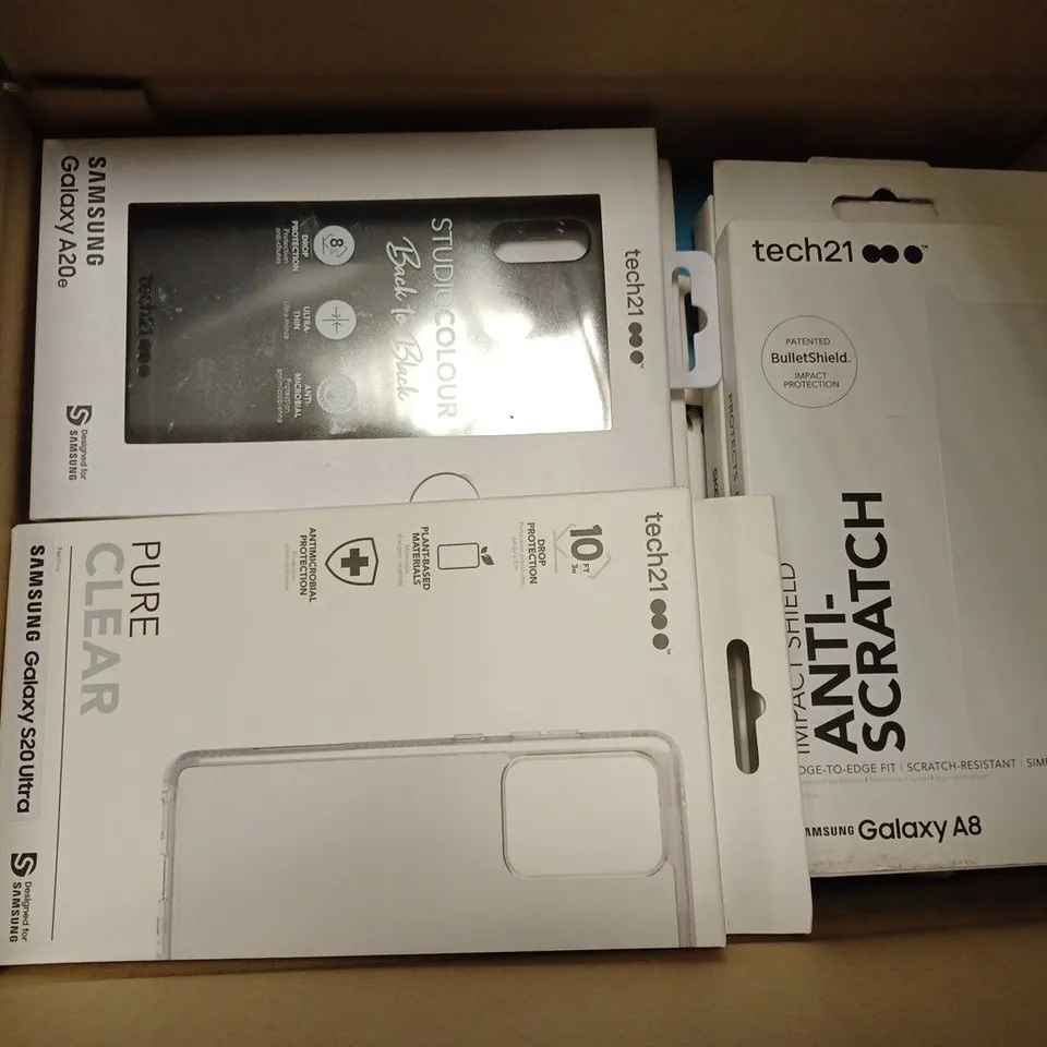BOX OF APPROX 18 ASSORTED PHONE CASES TO INCLUDE - SKECH SAMSUNG GALAXY S20+ CLEAR CASE - SKETCH SAMSUNG GALAXY S21+ CLEAR CASE - TECH21 SAMSUNG GALAXY S20 ULTRA WHITE CLEAR CASE ECT 